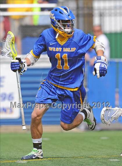 Thumbnail 1 in West Islip vs Syosset (NYSPHSAA Class A Regional Final) photogallery.