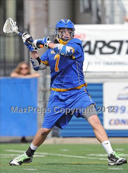 Thumbnail 2 in West Islip vs Syosset (NYSPHSAA Class A Regional Final) photogallery.
