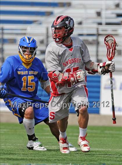 Thumbnail 2 in West Islip vs Syosset (NYSPHSAA Class A Regional Final) photogallery.