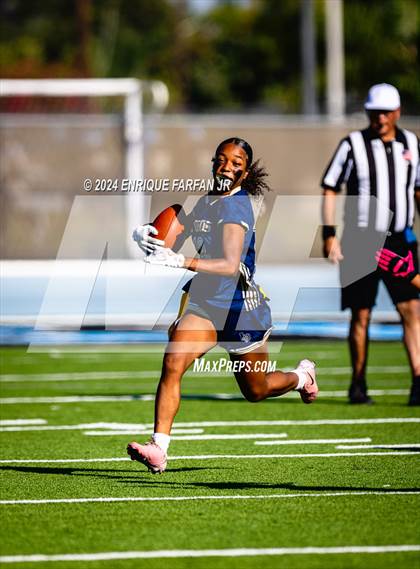 Thumbnail 1 in Los Osos vs. Ontario photogallery.