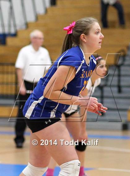 Thumbnail 3 in Haddam-Killingworth vs. Seymour (CIAC Class S Final) photogallery.