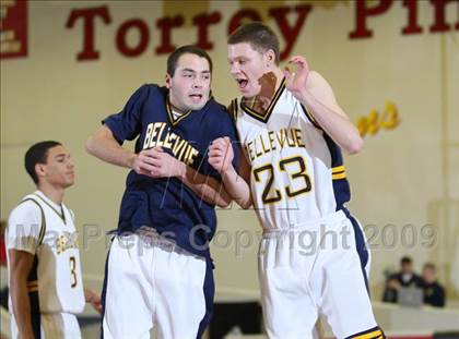 Thumbnail 1 in Bellevue vs. Chrisman (MaxPreps Holiday Classic) photogallery.