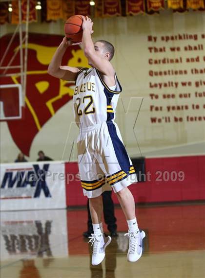 Thumbnail 2 in Bellevue vs. Chrisman (MaxPreps Holiday Classic) photogallery.