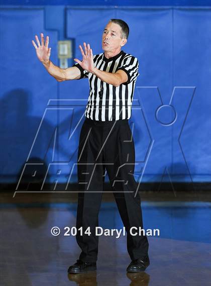 Thumbnail 3 in South Pasadena vs. Santiago (San Marino/South Pasadena Tournament) photogallery.