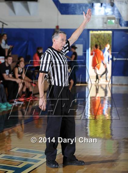 Thumbnail 3 in South Pasadena vs. Santiago (San Marino/South Pasadena Tournament) photogallery.