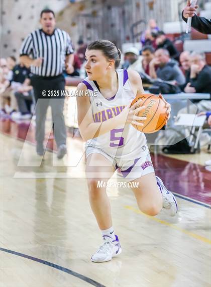 Thumbnail 1 in Warwick vs. Horseheads (NYSPHSAA Class AA Regional Final) photogallery.