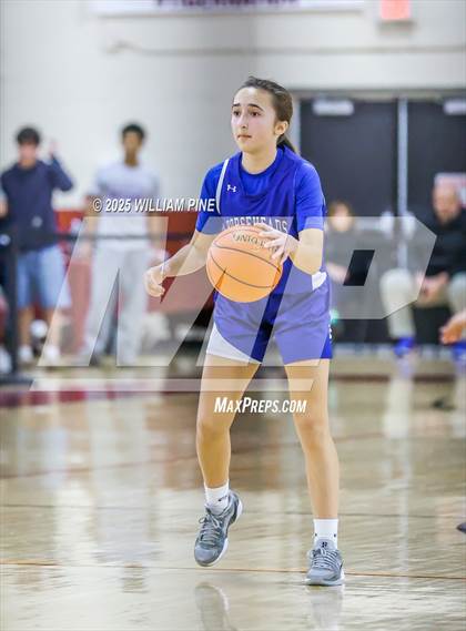 Thumbnail 2 in Warwick vs. Horseheads (NYSPHSAA Class AA Regional Final) photogallery.