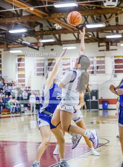 Thumbnail 2 in Warwick vs. Horseheads (NYSPHSAA Class AA Regional Final) photogallery.