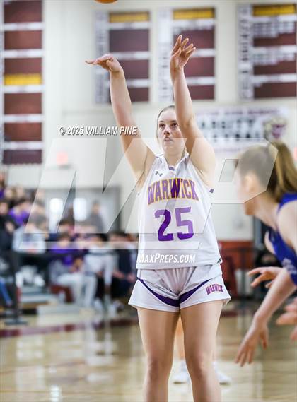 Thumbnail 2 in Warwick vs. Horseheads (NYSPHSAA Class AA Regional Final) photogallery.