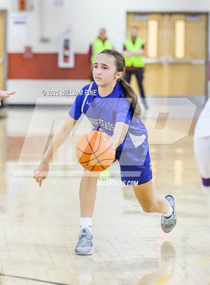 Thumbnail 3 in Warwick vs. Horseheads (NYSPHSAA Class AA Regional Final) photogallery.