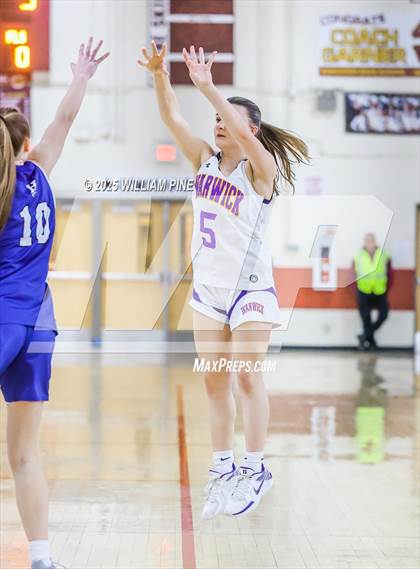 Thumbnail 3 in Warwick vs. Horseheads (NYSPHSAA Class AA Regional Final) photogallery.
