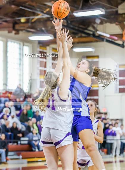 Thumbnail 3 in Warwick vs. Horseheads (NYSPHSAA Class AA Regional Final) photogallery.
