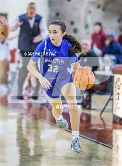 Thumbnail 2 in Warwick vs. Horseheads (NYSPHSAA Class AA Regional Final) photogallery.