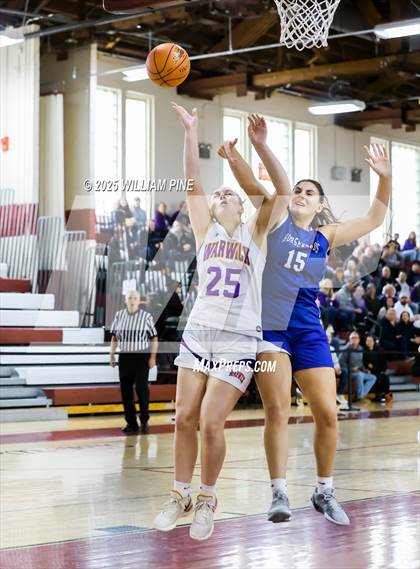 Thumbnail 3 in Warwick vs. Horseheads (NYSPHSAA Class AA Regional Final) photogallery.