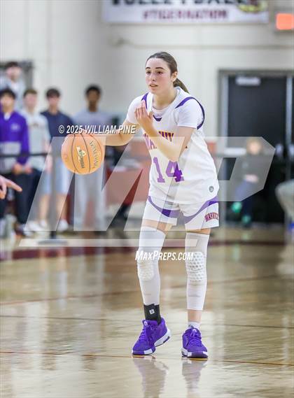 Thumbnail 3 in Warwick vs. Horseheads (NYSPHSAA Class AA Regional Final) photogallery.