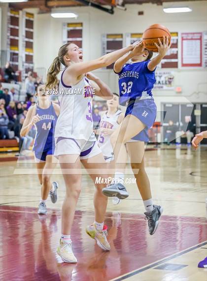Thumbnail 3 in Warwick vs. Horseheads (NYSPHSAA Class AA Regional Final) photogallery.