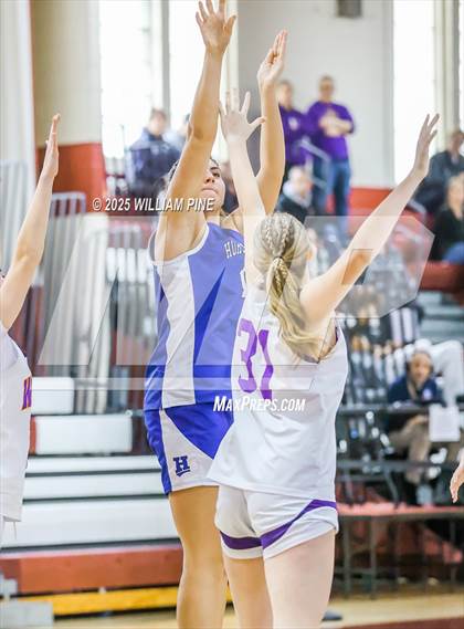 Thumbnail 2 in Warwick vs. Horseheads (NYSPHSAA Class AA Regional Final) photogallery.