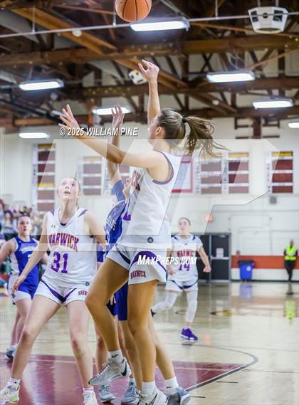 Thumbnail 3 in Warwick vs. Horseheads (NYSPHSAA Class AA Regional Final) photogallery.