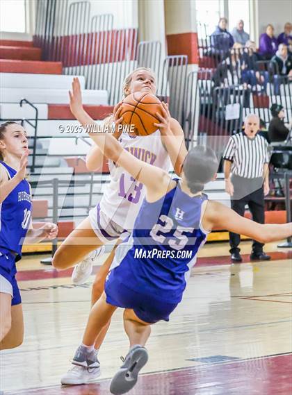 Thumbnail 2 in Warwick vs. Horseheads (NYSPHSAA Class AA Regional Final) photogallery.