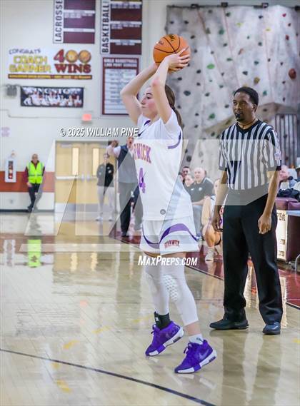 Thumbnail 3 in Warwick vs. Horseheads (NYSPHSAA Class AA Regional Final) photogallery.