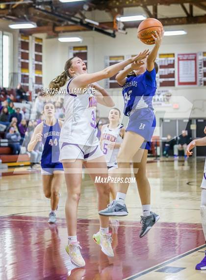 Thumbnail 1 in Warwick vs. Horseheads (NYSPHSAA Class AA Regional Final) photogallery.