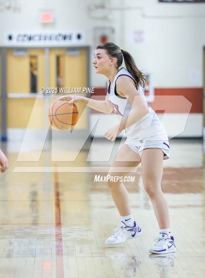 Thumbnail 2 in Warwick vs. Horseheads (NYSPHSAA Class AA Regional Final) photogallery.