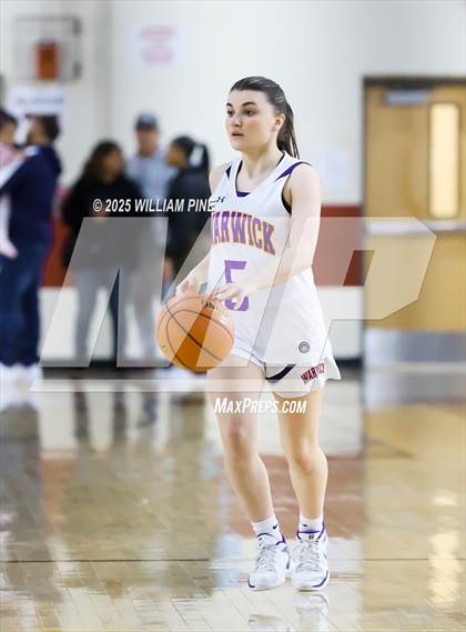 Thumbnail 2 in Warwick vs. Horseheads (NYSPHSAA Class AA Regional Final) photogallery.