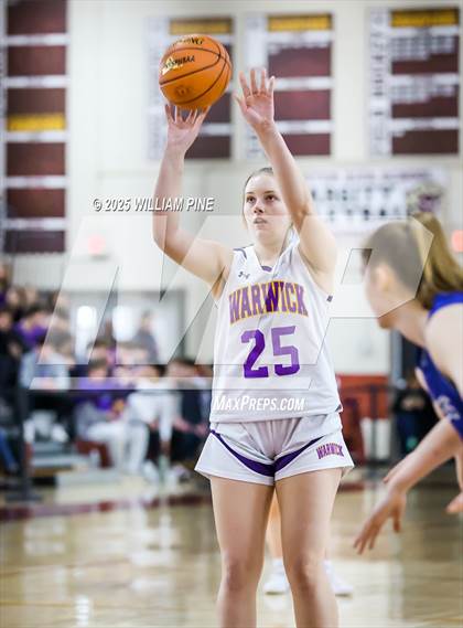 Thumbnail 1 in Warwick vs. Horseheads (NYSPHSAA Class AA Regional Final) photogallery.
