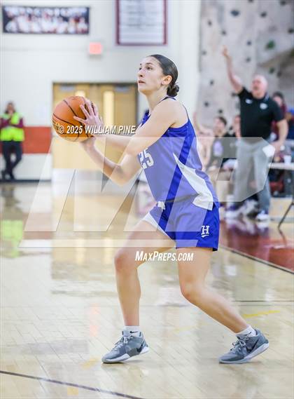 Thumbnail 1 in Warwick vs. Horseheads (NYSPHSAA Class AA Regional Final) photogallery.