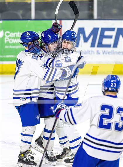 Thumbnail 2 in Bangor vs. Lewiston (MPA Class A State Final) photogallery.