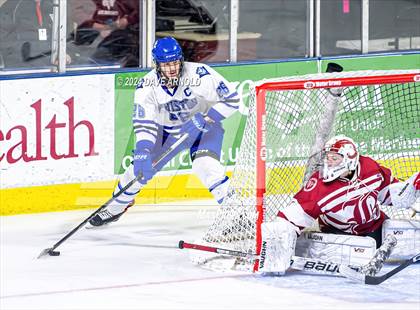 Thumbnail 2 in Bangor vs. Lewiston (MPA Class A State Final) photogallery.