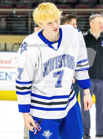 Thumbnail 1 in Bangor vs. Lewiston (MPA Class A State Final) photogallery.