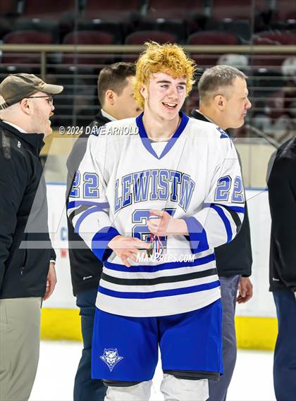 Thumbnail 2 in Bangor vs. Lewiston (MPA Class A State Final) photogallery.