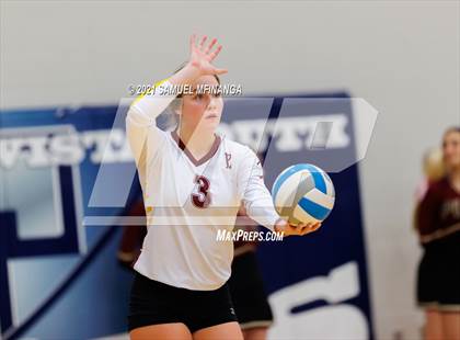 Thumbnail 1 in Papillion-LaVista vs. Omaha Central photogallery.