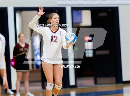Thumbnail 3 in Papillion-LaVista vs. Omaha Central photogallery.