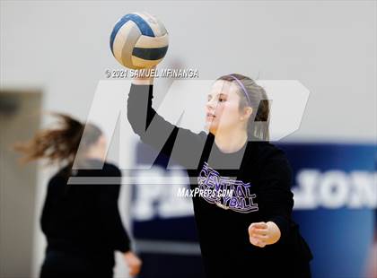 Thumbnail 3 in Papillion-LaVista vs. Omaha Central photogallery.