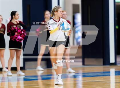 Thumbnail 3 in Papillion-LaVista vs. Omaha Central photogallery.