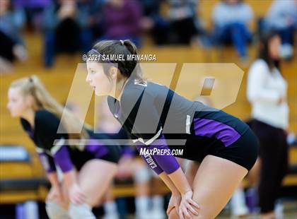 Thumbnail 2 in Papillion-LaVista vs. Omaha Central photogallery.