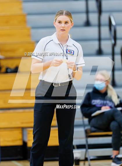 Thumbnail 3 in Papillion-LaVista vs. Omaha Central photogallery.