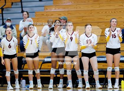 Thumbnail 2 in Papillion-LaVista vs. Omaha Central photogallery.