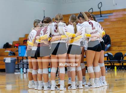 Thumbnail 2 in Papillion-LaVista vs. Omaha Central photogallery.