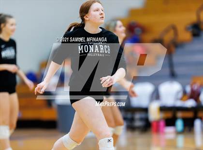 Thumbnail 1 in Papillion-LaVista vs. Omaha Central photogallery.