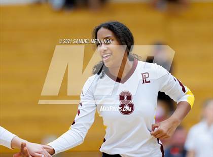 Thumbnail 2 in Papillion-LaVista vs. Omaha Central photogallery.