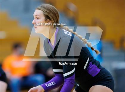 Thumbnail 1 in Papillion-LaVista vs. Omaha Central photogallery.