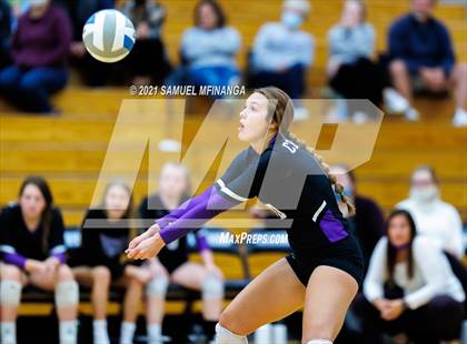 Thumbnail 2 in Papillion-LaVista vs. Omaha Central photogallery.