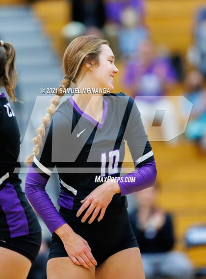 Thumbnail 1 in Papillion-LaVista vs. Omaha Central photogallery.