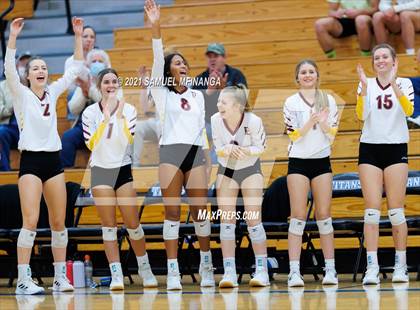Thumbnail 3 in Papillion-LaVista vs. Omaha Central photogallery.