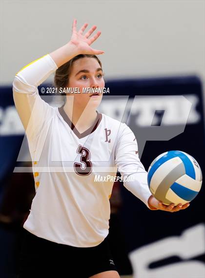 Thumbnail 2 in Papillion-LaVista vs. Omaha Central photogallery.