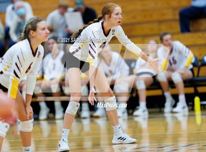 Thumbnail 2 in Papillion-LaVista vs. Omaha Central photogallery.