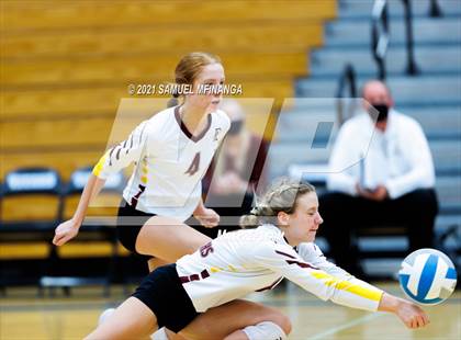 Thumbnail 1 in Papillion-LaVista vs. Omaha Central photogallery.